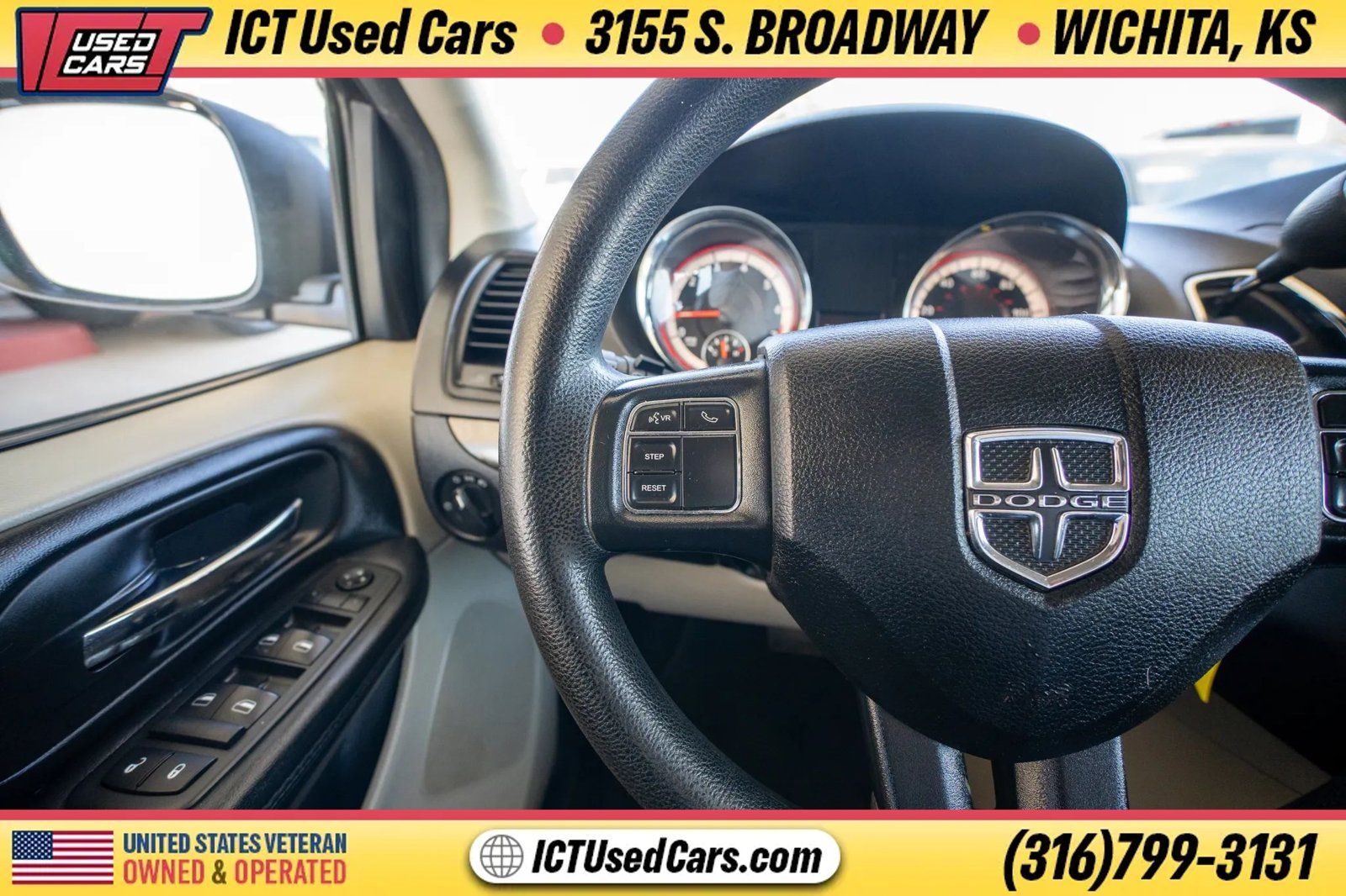 Used 2019 Dodge Grand Caravan SE w/ UConnect Hands-Free Group FWD image 14
