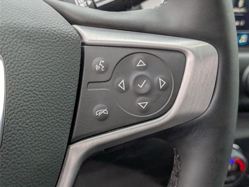 Used 2024 GMC Terrain SLT image 24