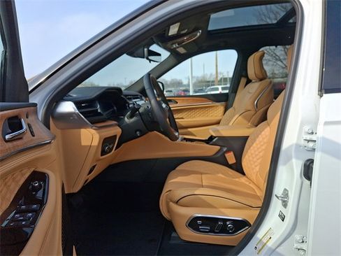 Used 2025 Jeep Grand Cherokee Summit w/ Adv Protech Group IV image 13