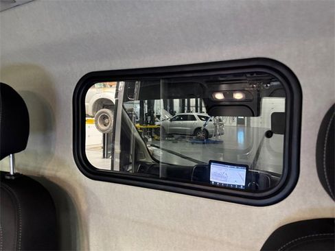 New 2026 RAM ProMaster 2500 w/ Quick Order Package 22G SLT image 24