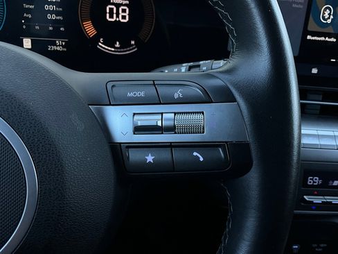 Used 2025 Hyundai Kona SEL image 36