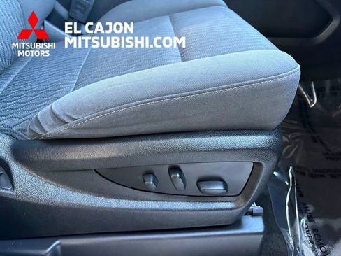 Used 2017 GMC Yukon SLE w/ SLE Value Package image 21