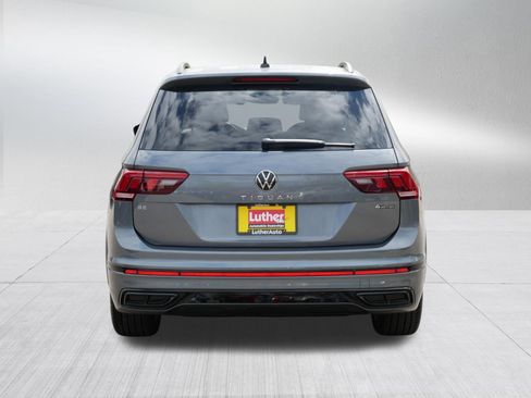 Used 2024 Volkswagen Tiguan SE R-Line w/ MDO Package, Two-Row AWD/4WD image 6