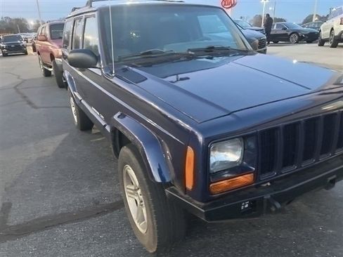 Used 2000 Jeep Cherokee Classic image 3