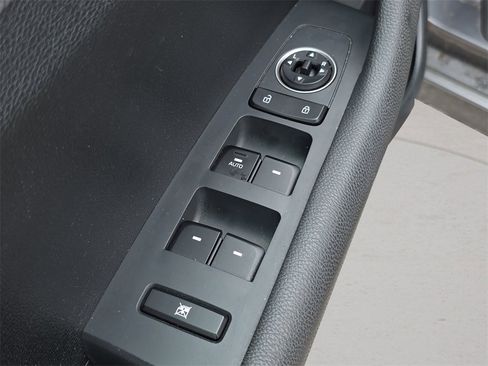 Used 2018 Hyundai Sonata SE image 32