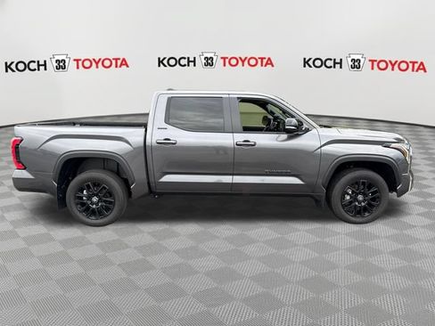 Used 2025 Toyota Tundra Limited AWD/4WD image 9