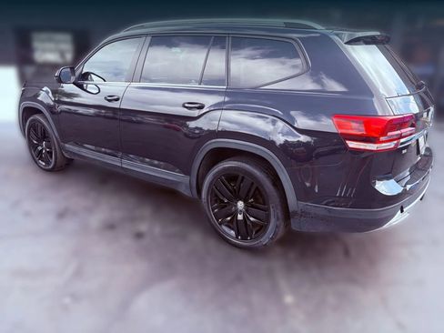 Used 2019 Volkswagen Atlas SE w/ Towing Package image 3