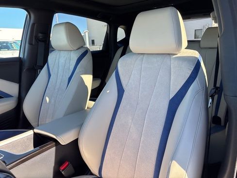 Used 2025 Acura ADX A-Spec image 17