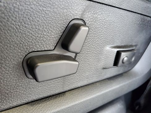 New 2026 RAM 3500 Laramie AWD/4WD image 20