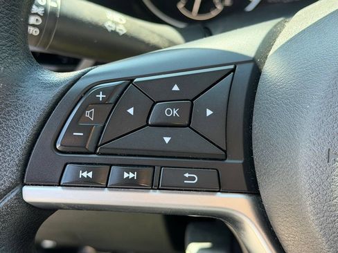 Used 2023 Nissan Altima 2.5 SV FWD image 15