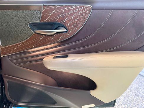 Used 2020 Lexus LS 500 AWD w/ Interior Upgrade Package image 21
