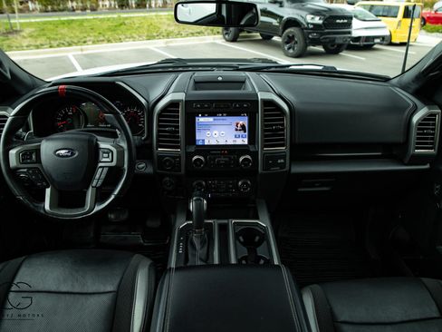 Used 2019 Ford F150 Raptor w/ Equipment Group 802A Luxury AWD/4WD image 32