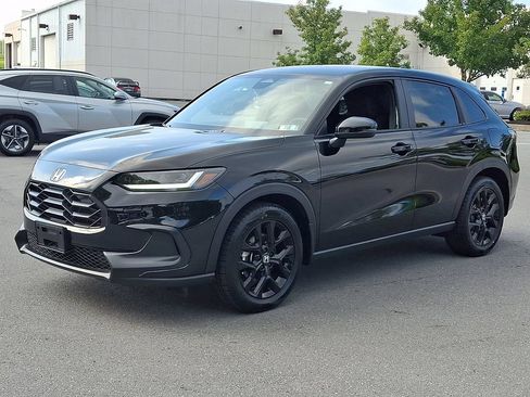 Used 2025 Honda HR-V Sport image 5