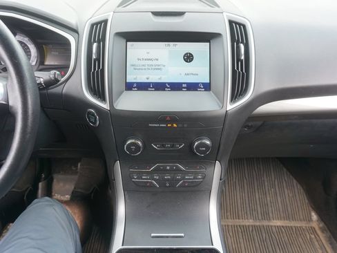 Used 2020 Ford Edge SEL w/ Convenience Package AWD/4WD image 10