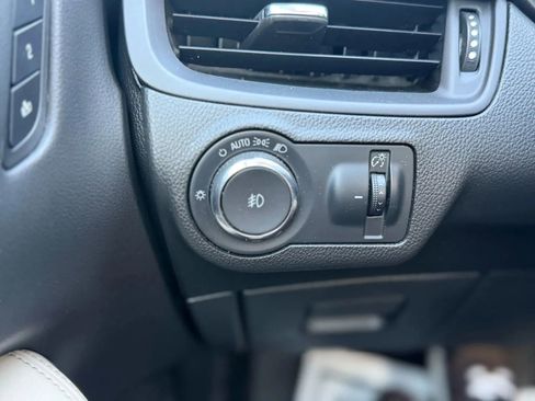 Used 2017 Buick Envision Essence image 47