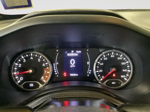 Used 2020 Jeep Renegade Altitude FWD image 13