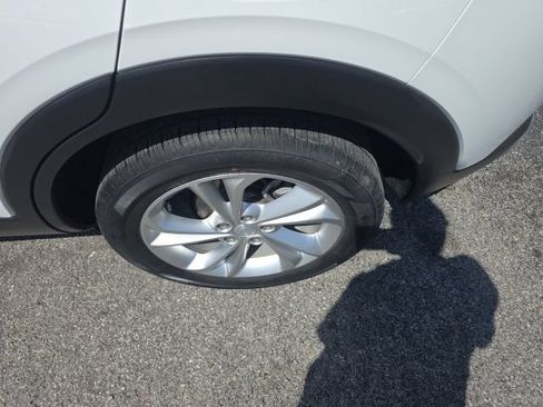 Used 2023 Buick Encore GX Preferred w/ Cold Weather Comfort Package FWD image 29