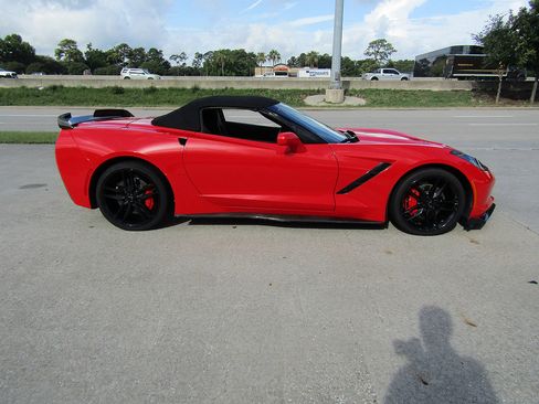 Used 2015 Chevrolet Corvette Stingray Convertible w/ 2LT Preferred Equipment Group RWD image 27