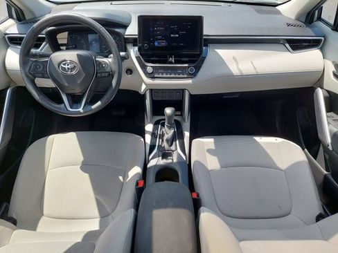 Used 2023 Toyota Corolla Cross LE w/ Moonroof Package AWD/4WD image 3