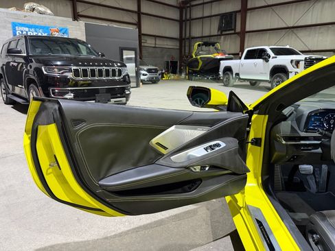 Used 2020 Chevrolet Corvette Stingray Premium Cpe w/ 3LT Preferred Equipment Group RWD image 19
