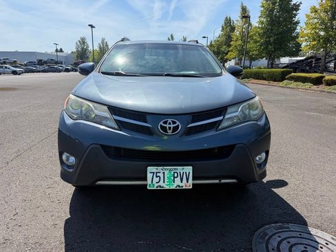 Used 2013 Toyota RAV4 XLE AWD/4WD image 2