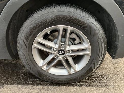 Used 2017 Hyundai Santa Fe Sport image 12