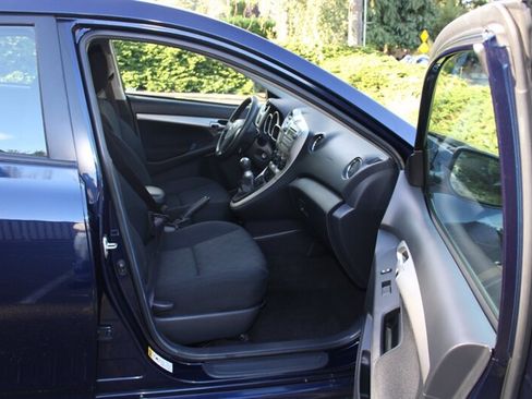 Used 2009 Toyota Matrix FWD image 13
