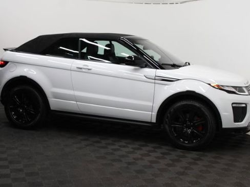 Used 2018 Land Rover Range Rover Evoque SE Dynamic AWD/4WD image 32