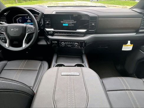 New 2026 Chevrolet Silverado 2500 High Country w/ Midnight Edition AWD/4WD image 15