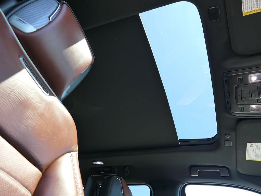Used 2024 GMC Yukon Denali Ultimate AWD/4WD image 29