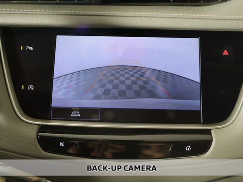 Used 2023 Cadillac XT5 Premium Luxury image 8