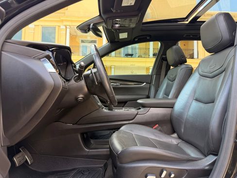 Used 2020 Cadillac XT6 Sport AWD/4WD image 16