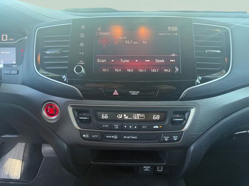 Certified 2023 Honda Ridgeline Sport image 31