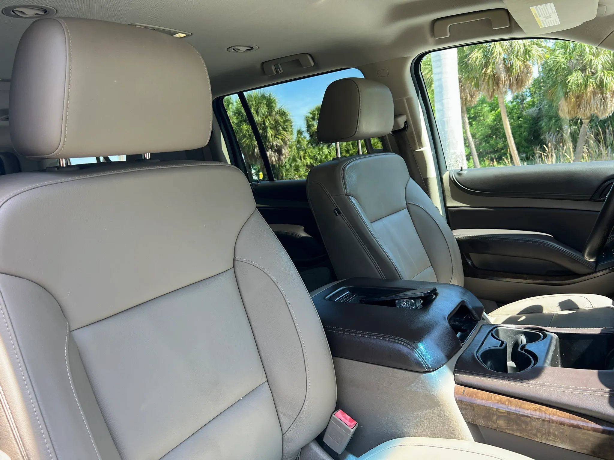 Used 2016 Chevrolet Suburban LT RWD image 37