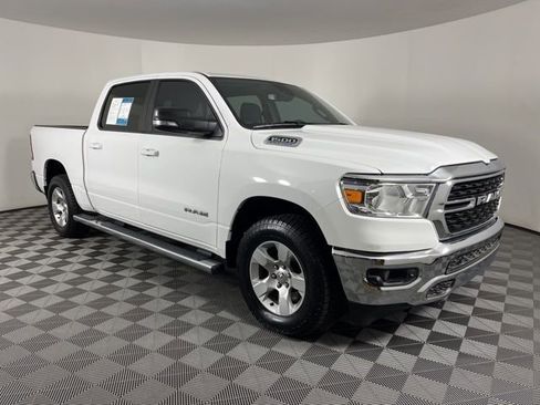 Used 2022 RAM 1500 Big Horn AWD/4WD image 3