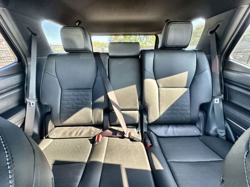 New 2025 Toyota 4Runner TRD Off-Road Premium image 32