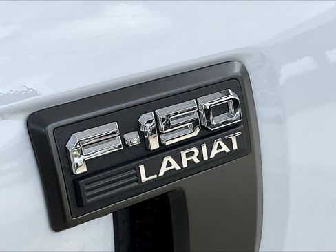 Used 2022 Ford F150 Lariat image 10