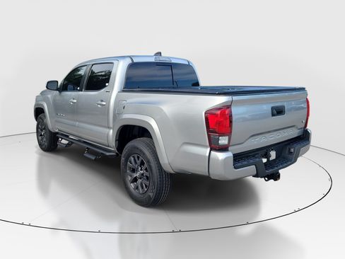 Used 2023 Toyota Tacoma SR5 w/ Technology Package RWD image 5