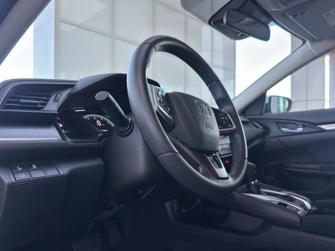 Used 2019 Honda Civic LX image 13