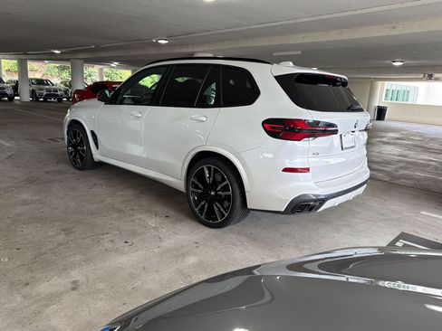 Used 2024 BMW X5 M60i AWD/4WD image 3