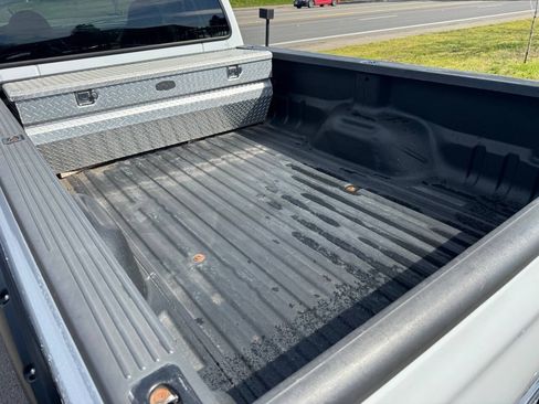 Used 1999 Ford F250 Lariat AWD/4WD image 5