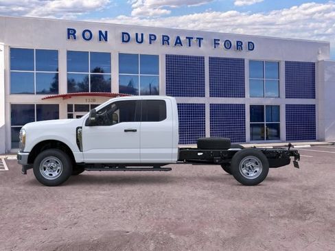 New 2026 Ford F350 XL w/ XL Chrome Package AWD/4WD image 4