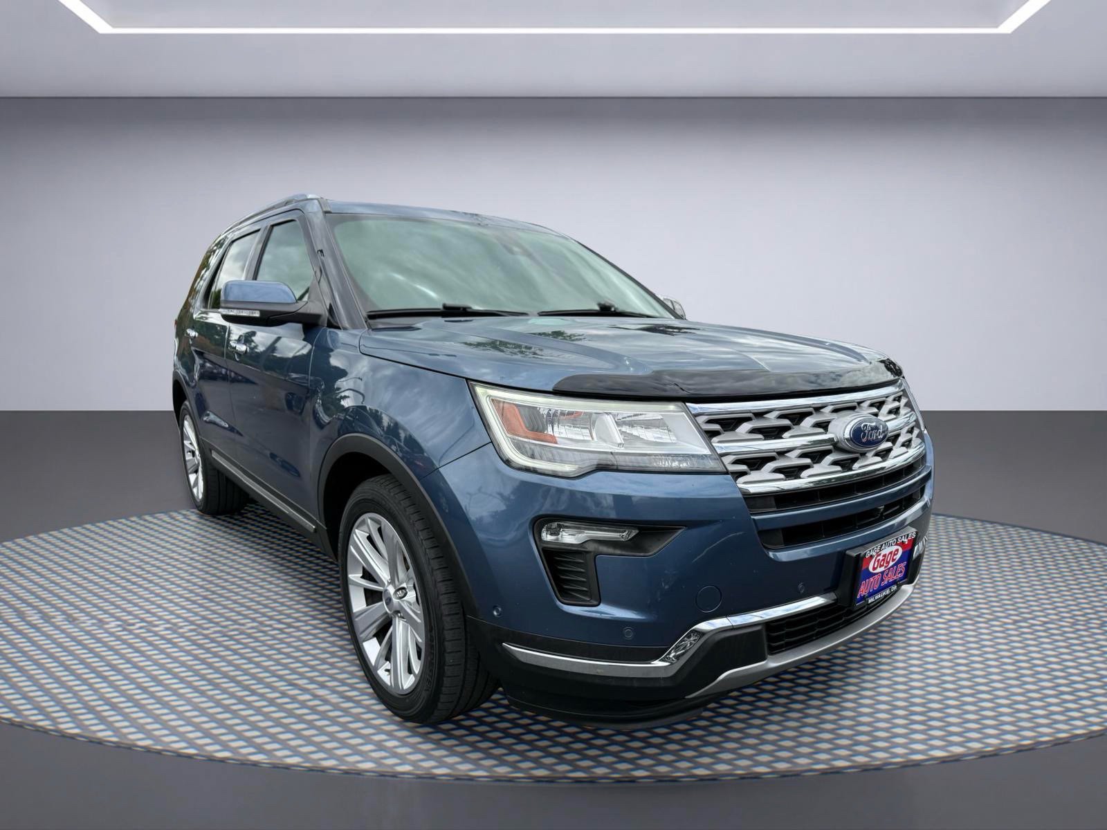 Used 2018 Ford Explorer Limited w/ Equipment Group 301A AWD/4WD image 13