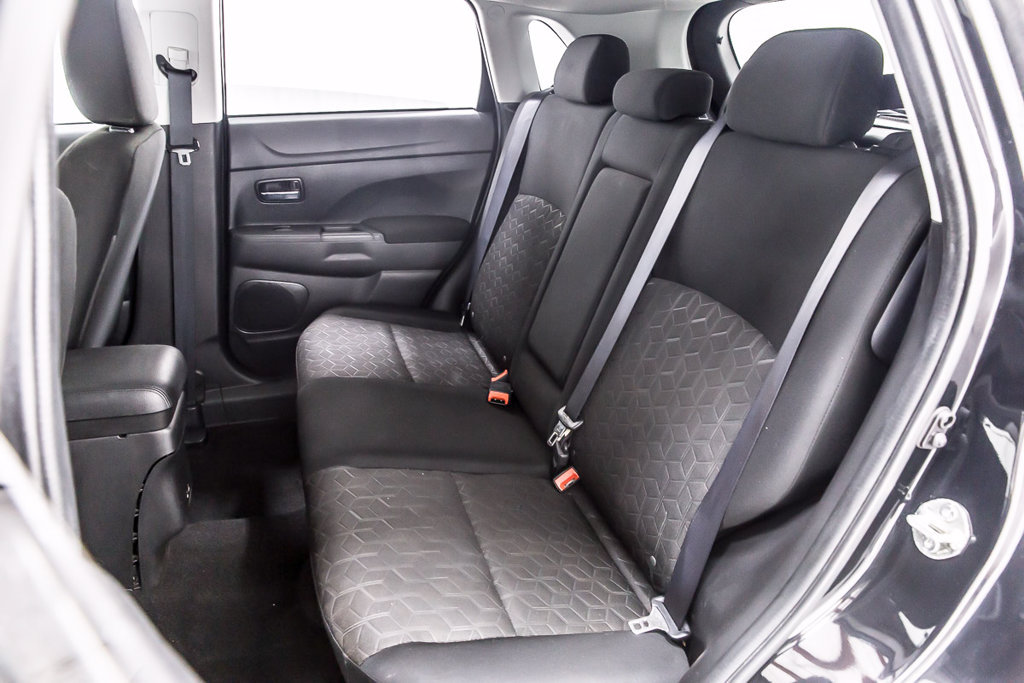 Used 2022 Mitsubishi Outlander Sport LE AWD/4WD image 29