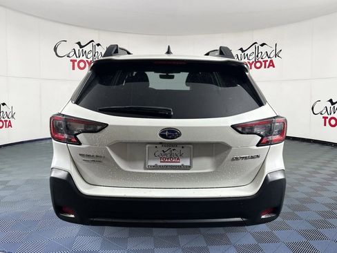 Used 2025 Subaru Outback Premium image 6