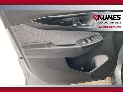 Used 2025 Chevrolet TrailBlazer LT image 8