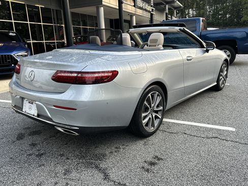 Used 2023 Mercedes-Benz E 450 Cabriolet image 12