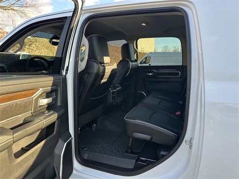 Used 2024 RAM 2500 Laramie w/ Towing Technology Group image 11
