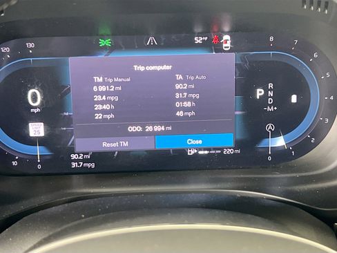 Used 2023 Volvo XC60 B5 Plus w/ Protection Package Premier image 12