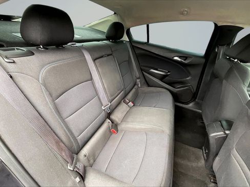 Used 2017 Chevrolet Cruze LT FWD image 27